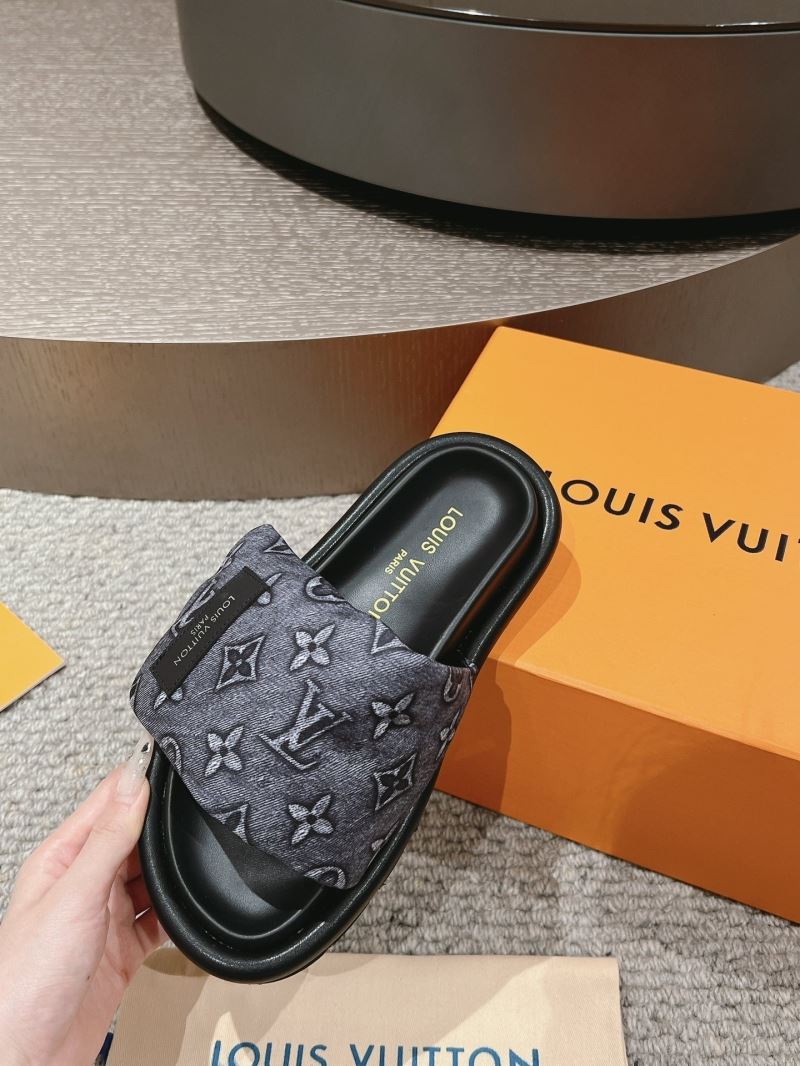 Louis Vuitton Slippers